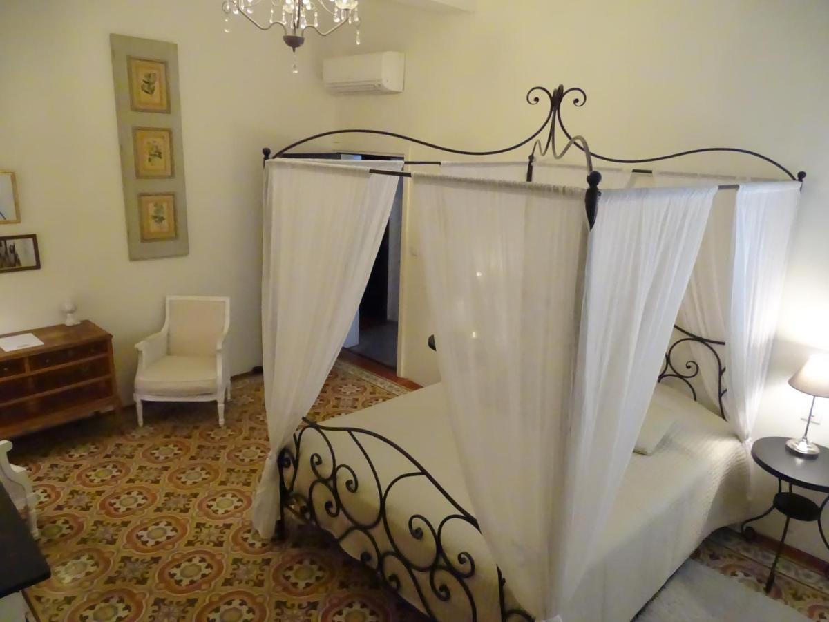 Chambres D'Hotes Belle Vigneronne มงตาญัค ภายนอก รูปภาพ
