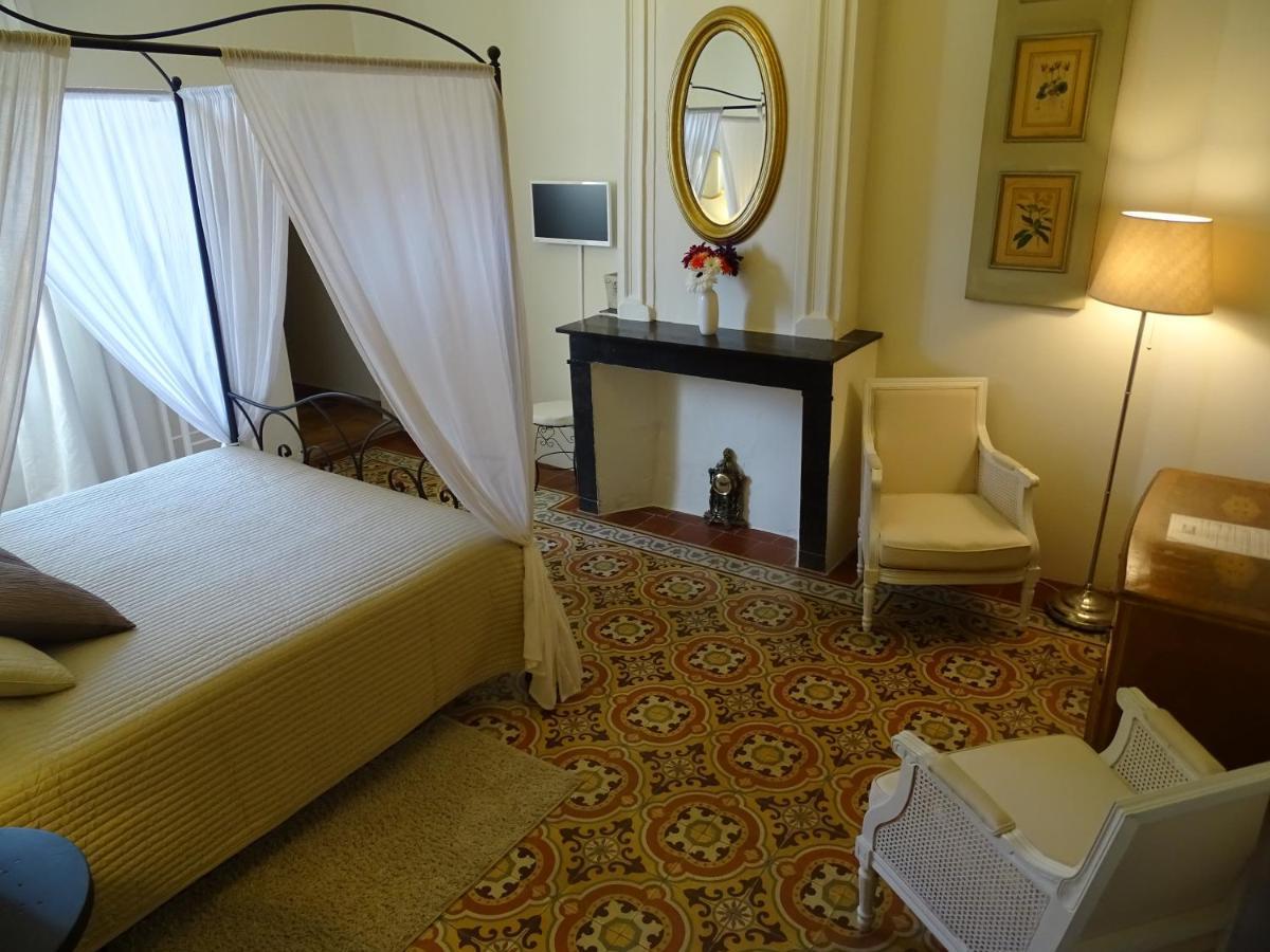 Chambres D'Hotes Belle Vigneronne มงตาญัค ภายนอก รูปภาพ