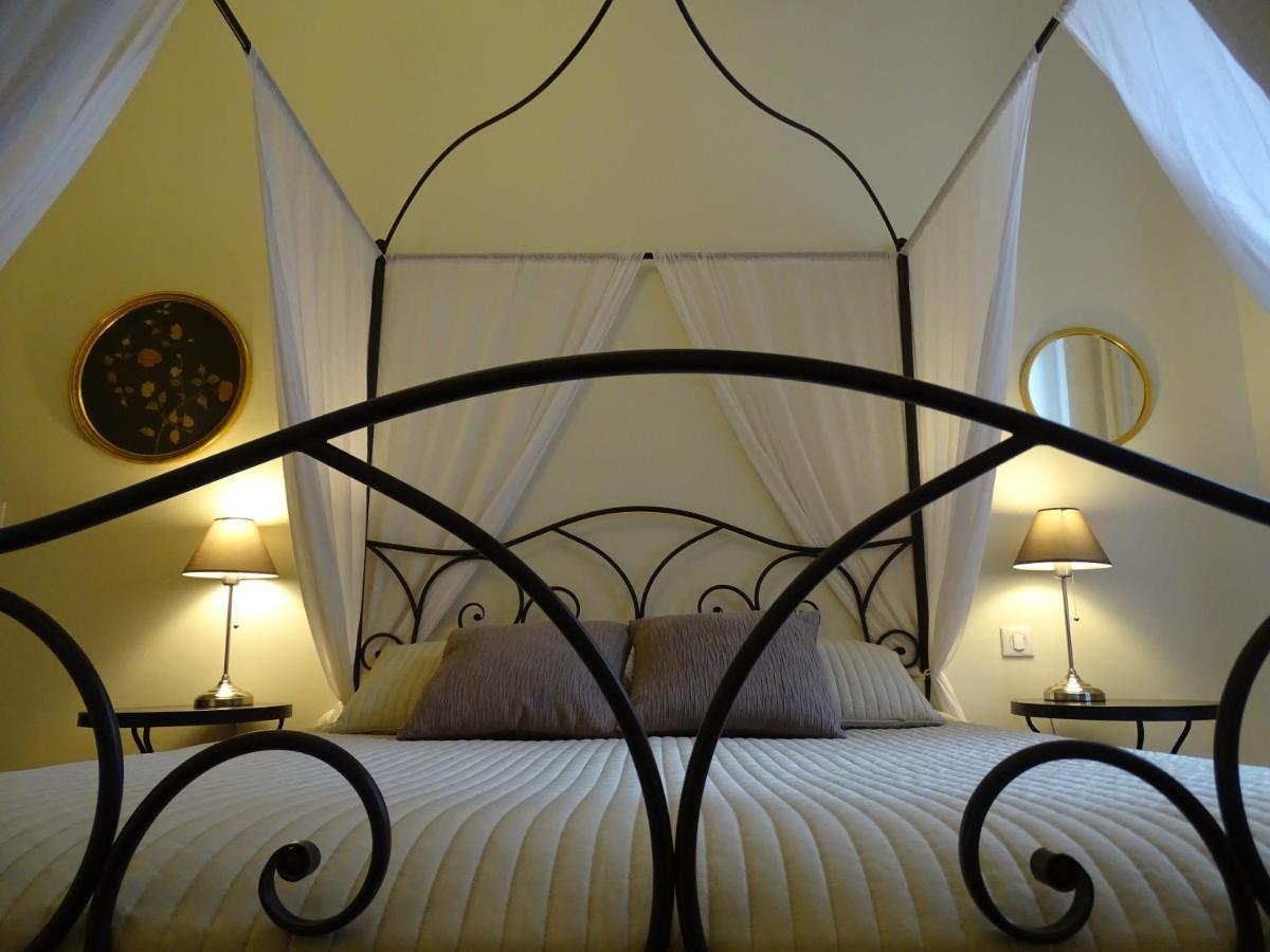 Chambres D'Hotes Belle Vigneronne มงตาญัค ภายนอก รูปภาพ