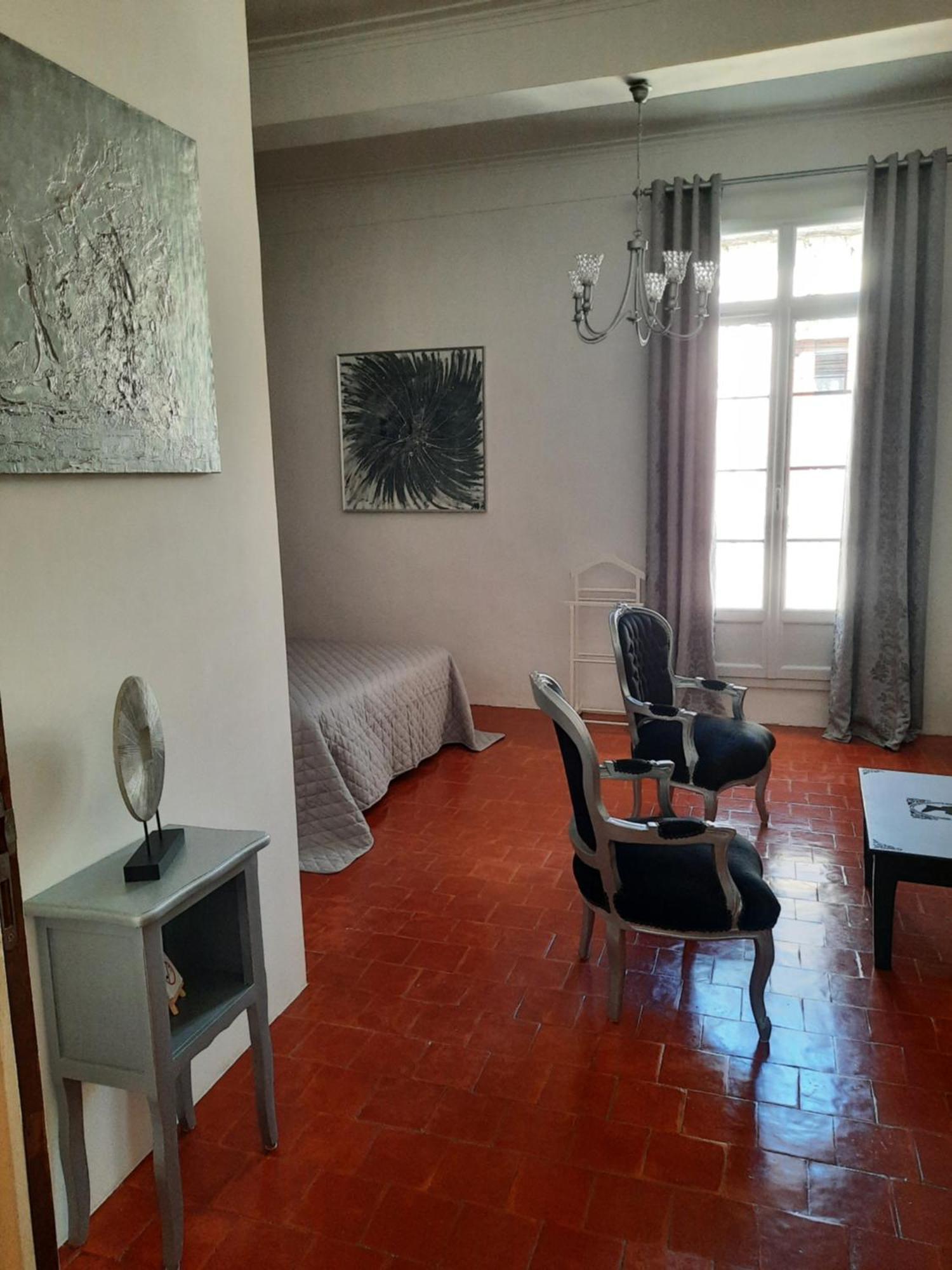 Chambres D'Hotes Belle Vigneronne มงตาญัค ภายนอก รูปภาพ